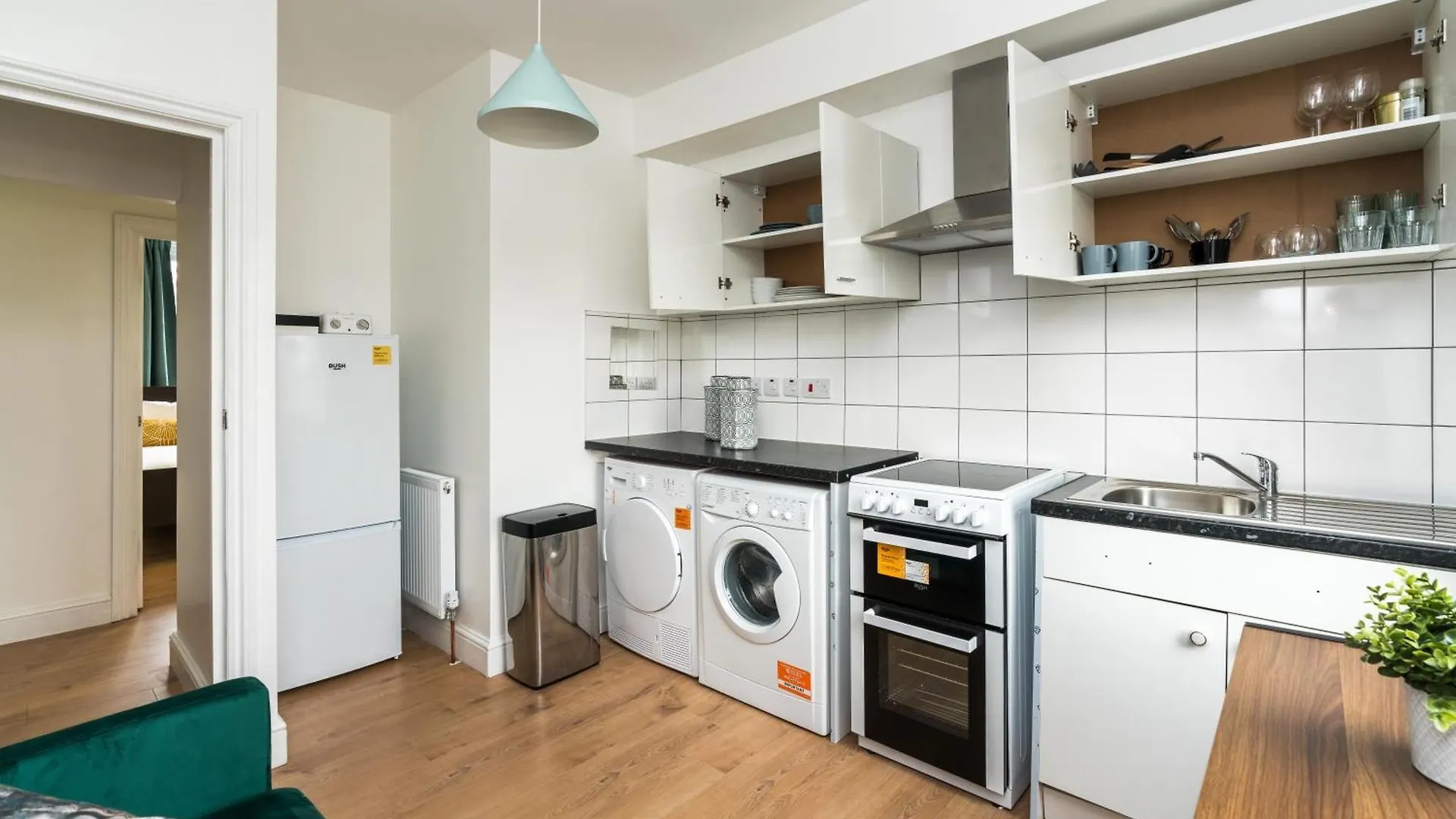 Queensmaryhospital-Queensmaryuniversity-Convenient-Cosy Apartment London
