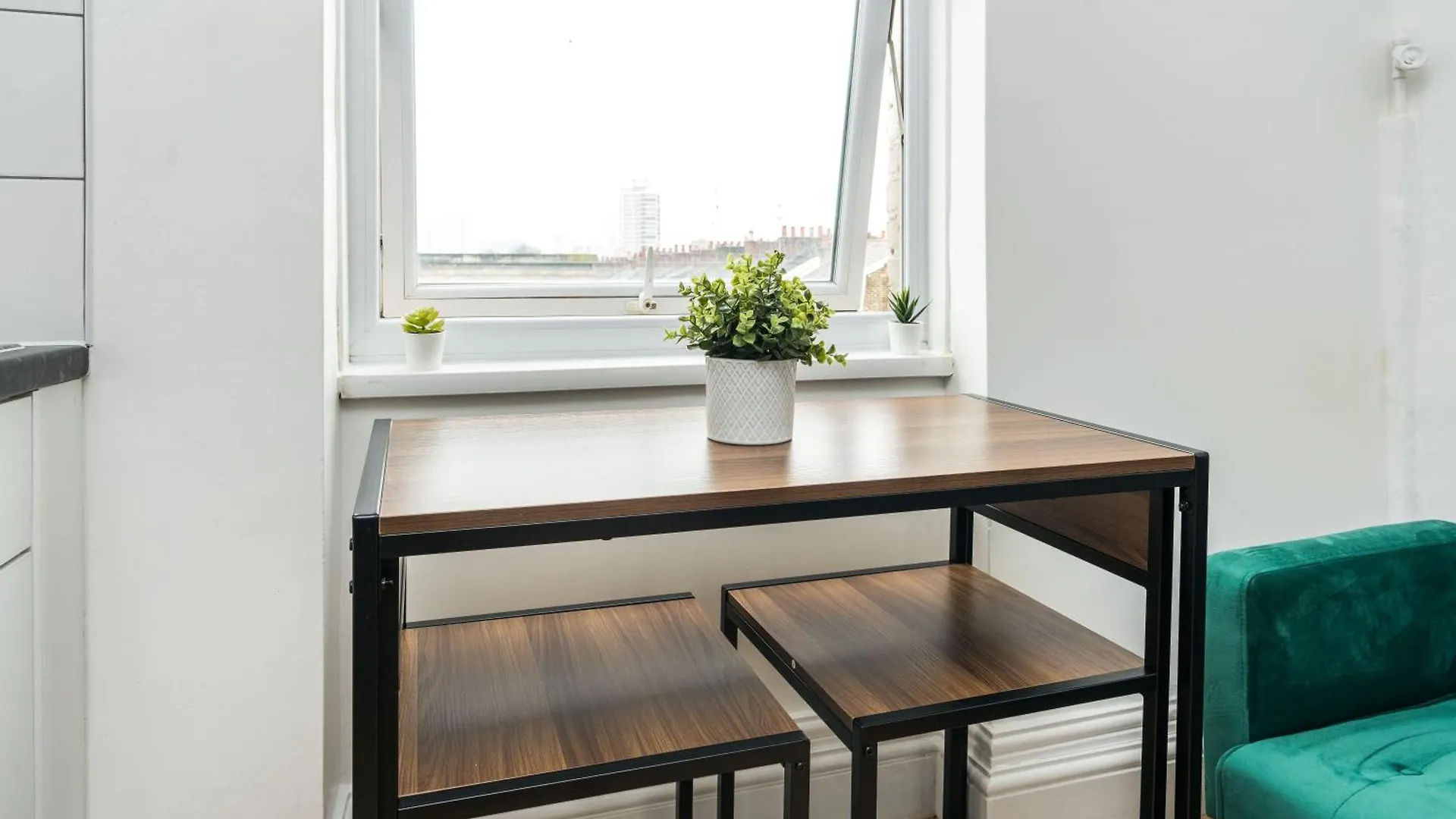 Queensmaryhospital-Queensmaryuniversity-Convenient-Cosy Apartment London United Kingdom